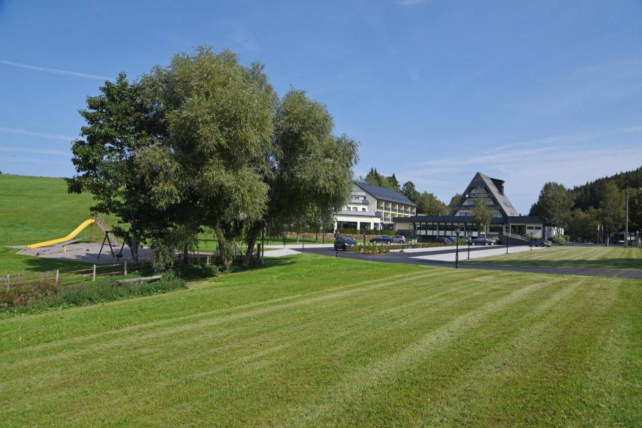 Hotel Haus Tiefenbach Bullange Bagian luar foto