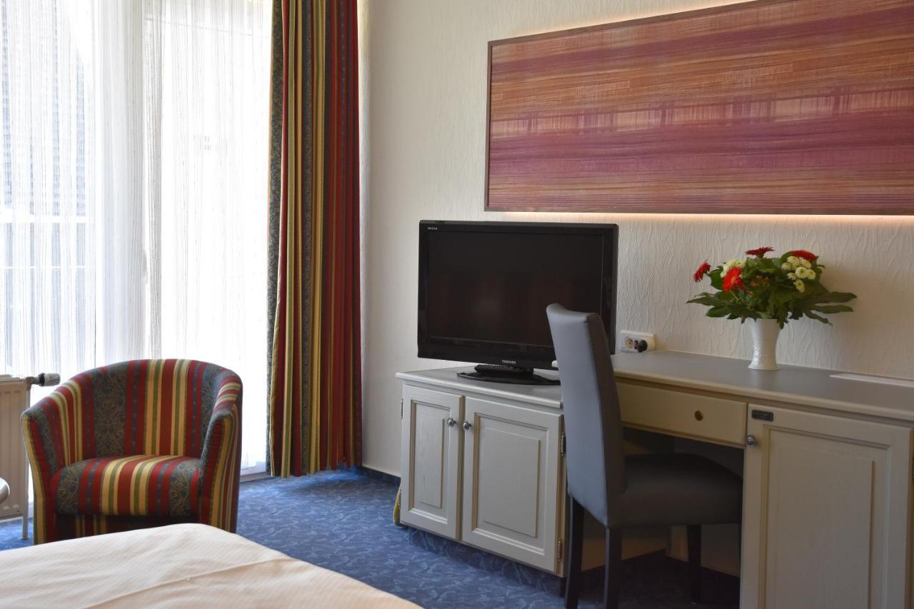 Hotel Haus Tiefenbach Bullange Bagian luar foto