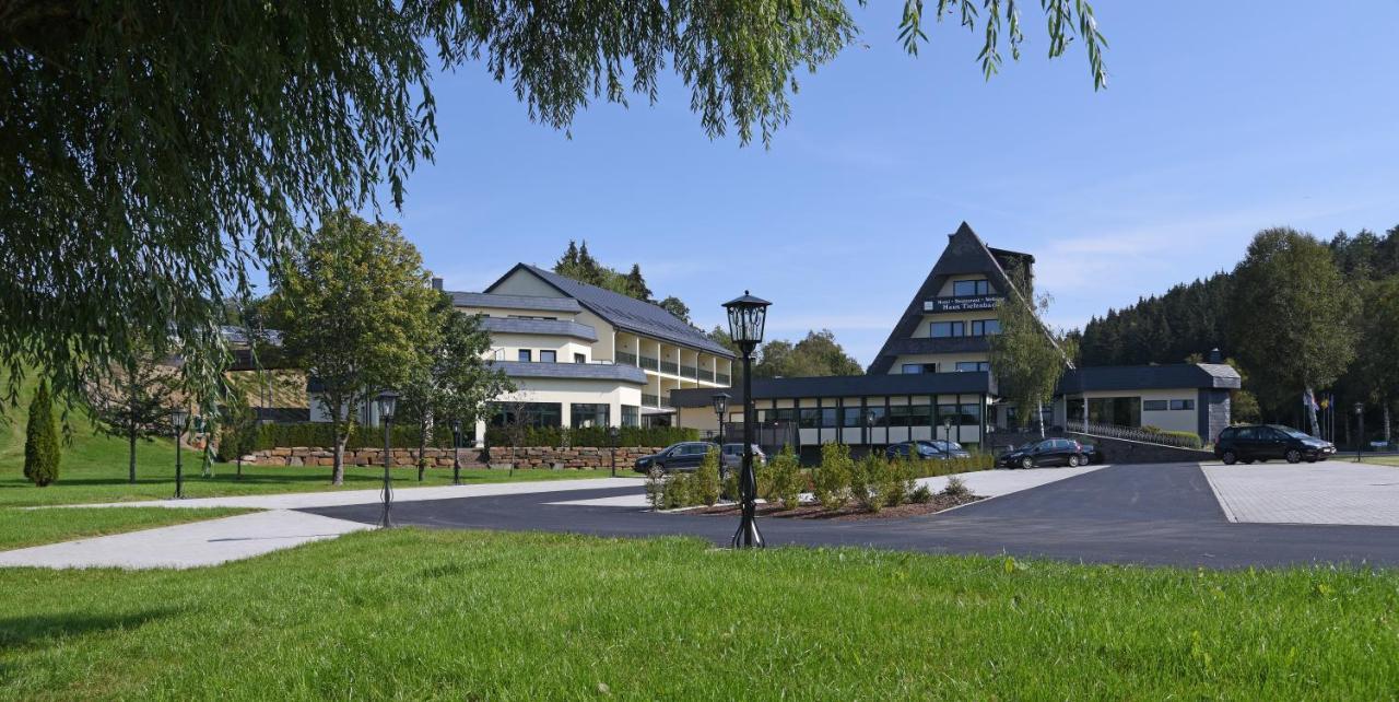 Hotel Haus Tiefenbach Bullange Bagian luar foto