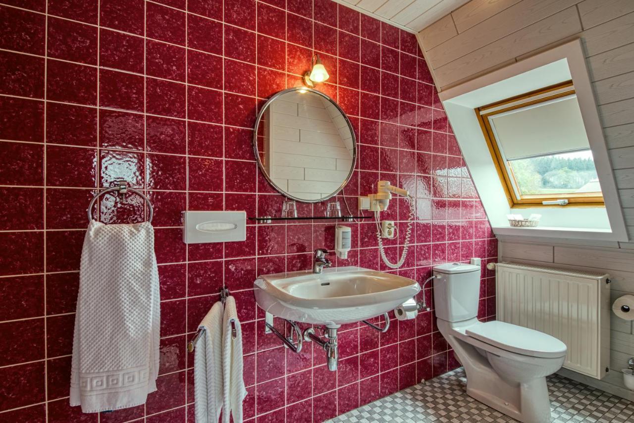 Hotel Haus Tiefenbach Bullange Bagian luar foto