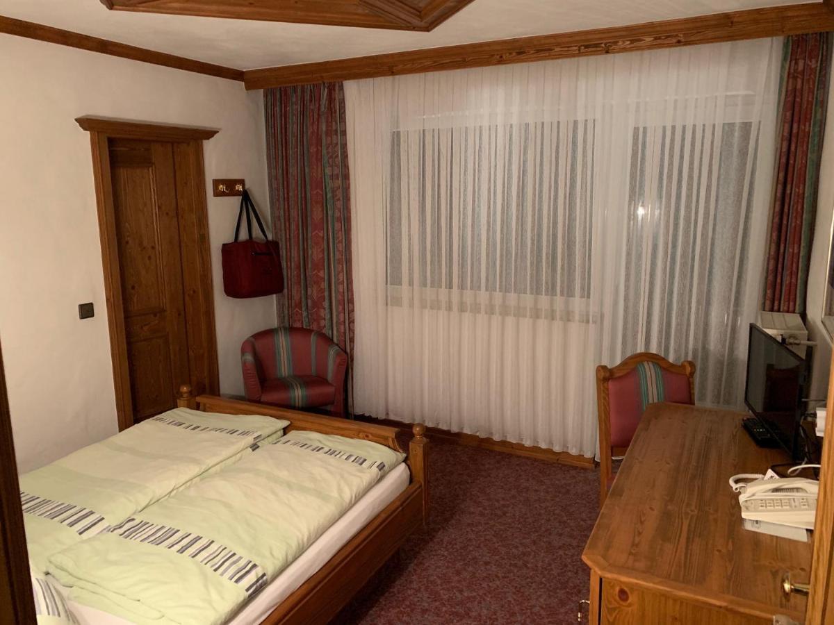 Hotel Haus Tiefenbach Bullange Bagian luar foto