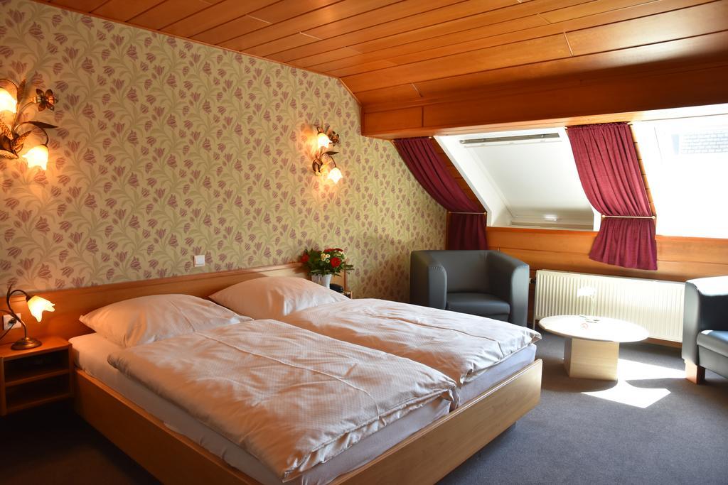 Hotel Haus Tiefenbach Bullange Bagian luar foto